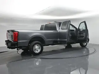 Ford F-250 Super Duty 2025 4x2 XL 4dr SuperCab 8 ft. LB Pickup