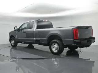 Ford F-250 Super Duty 2025 4x2 XL 4dr SuperCab 8 ft. LB Pickup