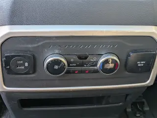 Ford Expedition 2023 4x4 Limited SUV de 4 puertas