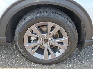 Ford Explorer 2025 AWD Active 4dr SUV