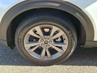 Ford Explorer 2025 AWD Active 4dr SUV