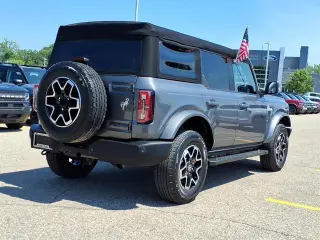 Ford Bronco 2024 4x4 Outer Banks SUV de 4 puertas
