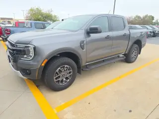 Ford Ranger 2025 4x4 XLT 4 puertas SuperCrew caja corta de 5.0 pies