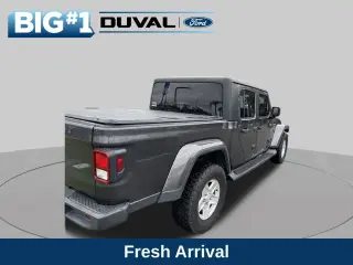 Jeep Gladiator 2022 4x4 Sport 4 puertas Crew Cab cama corta 5.0