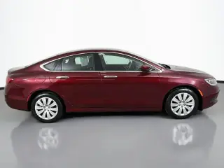 Chrysler 200 2015 LX sedán de 4 puertas