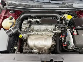 Chrysler 200 2015 LX sedán de 4 puertas