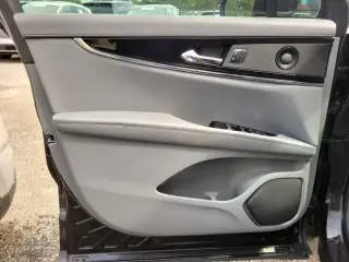 Lincoln Nautilus 2021 Reserve 4dr SUV
