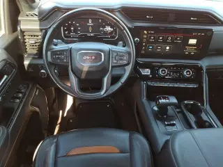 GMC Sierra 1500 2024 4x4 AT4 4dr Crew Cab 5.8 ft. SB
