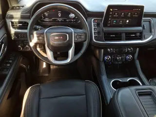 GMC Yukon XL 2023 4x4 SLT 4dr SUV