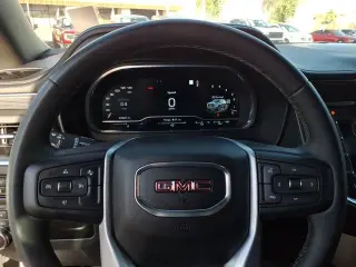 GMC Yukon XL 2023 4x4 SLT 4dr SUV