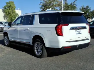 GMC Yukon XL 2023 4x4 SLT 4dr SUV
