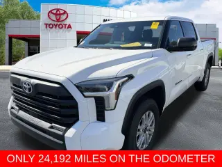 Toyota Tundra 2025 4x4 SR5 4dr Cab Pickup CrewMax