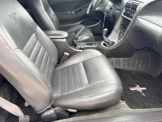Ford Mustang 2004 GT Deluxe 2dr Convertible