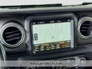 Jeep Wrangler Unlimited 2019 4x4 Sahara 4 puertas SUV