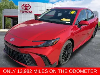 Toyota Camry 2026 SE 4dr Sedán