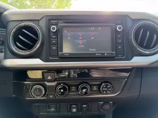 Toyota Tacoma 2018 4x4 TRD Pro 4dr Double Cab 5.0 ft SB 6M