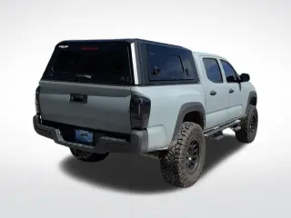Toyota Tacoma 2018 4x4 TRD Pro 4dr Double Cab 5.0 ft SB 6M