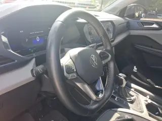 Volkswagen Taos 2022 SE 4 SUV