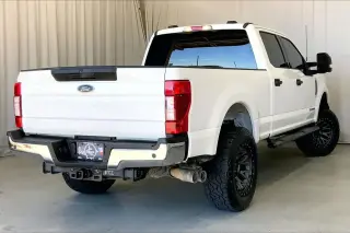 Ford F-250 Super Duty 2022 4x4 XLT 4dr Crew Cab 6.8 ft. SB Pickup
