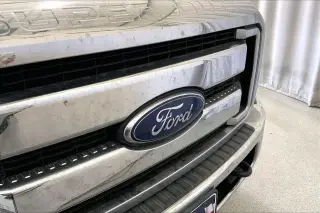 Ford F-250 Super Duty 2016 4x4 Lariat 4dr Crew Cab 6.8 ft. SB Pickup