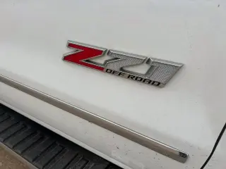 Chevrolet Silverado 2500HD 2017 4x4 LTZ 4dr Crew Cab SB