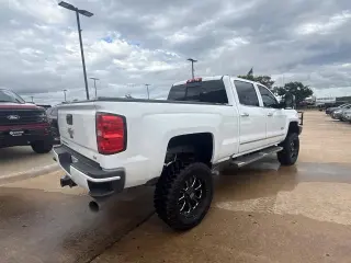 Chevrolet Silverado 2500HD 2017 4x4 LTZ 4dr Crew Cab SB