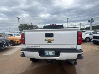 Chevrolet Silverado 2500HD 2017 4x4 LTZ 4dr Crew Cab SB