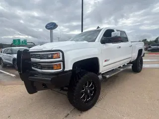 Chevrolet Silverado 2500HD 2017 4x4 LTZ 4dr Crew Cab SB