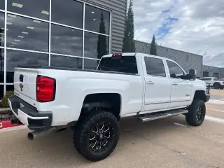 Chevrolet Silverado 2500HD 2017 4x4 LTZ 4dr Crew Cab SB