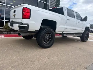 Chevrolet Silverado 2500HD 2017 4x4 LTZ 4dr Crew Cab SB