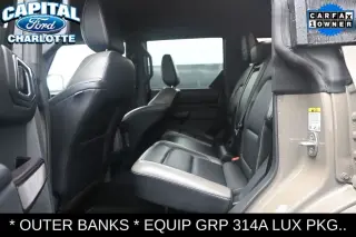Ford Bronco 2025 4x4 Outer Banks SUV de 4 puertas