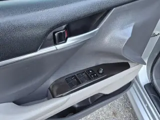 Toyota Camry 2024 LE 4dr Sedán