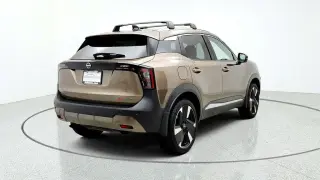 Nissan Kicks 2026 AWD SR 4dr Crossover