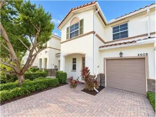 Propiedad en alquiler de 3 dormitorios y 2.5 baños en WEST PALM BEACH