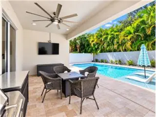 Propiedad de alquiler con 4 dormitorios y 2 baños en LAKE WORTH BEACH