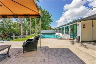Propiedad de alquiler con 4 dormitorios y 2 baños en POMPANO BEACH