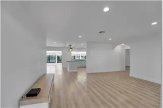 Propiedad de alquiler con 4 dormitorios y 2 baños en POMPANO BEACH