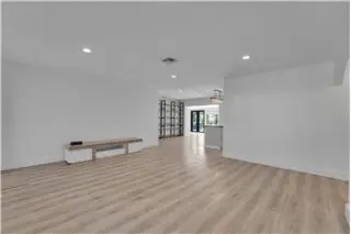 Propiedad de alquiler con 4 dormitorios y 2 baños en POMPANO BEACH