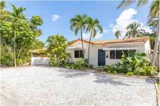 Propiedad de alquiler con 2 dormitorios y 1 baño en FORT LAUDERDALE