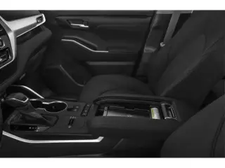 Toyota Highlander 2021 XLE 4dr SUV