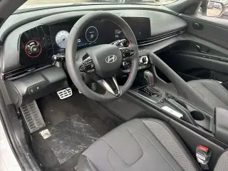 Hyundai ELANTRA 2025 N Line Sedán de 4 puertas