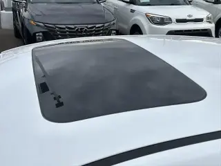 Hyundai ELANTRA 2025 N Line Sedán de 4 puertas