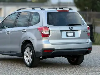 Subaru Forester 2015 AWD 2.5i 4dr Wagon CVT