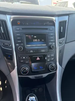 Hyundai SONATA Híbrido 2015 4dr Sedán