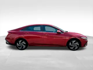 Hyundai ELANTRA 2025 Limited 4dr Sedán