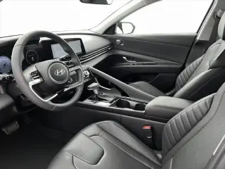 Hyundai ELANTRA 2025 Limited 4dr Sedán