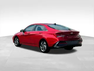 Hyundai ELANTRA 2025 Limited 4dr Sedán