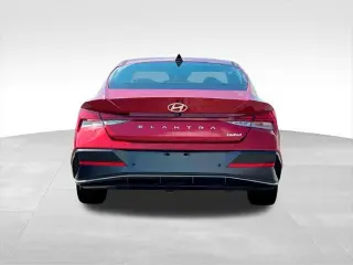 Hyundai ELANTRA 2025 Limited 4dr Sedán