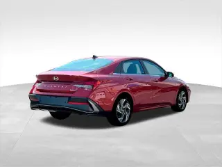 Hyundai ELANTRA 2025 Limited 4dr Sedán