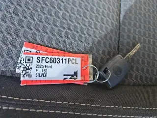 Ford F-150 2025 4x4 STX 4dr SuperCrew 5.5 ft. SB